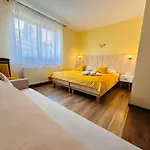 Gorska Przystan Oda ve Kahvaltı