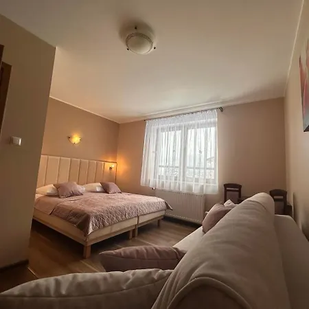 Gorska Przystan Couette-café 3*